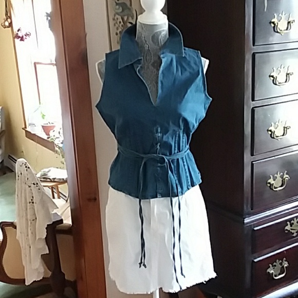 British Khaki  Brand, Denim Lace Up Top - Picture 1 of 7